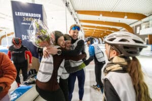 Wolter Weulink schaatst Elfstedentocht (200km) op ijsbaan