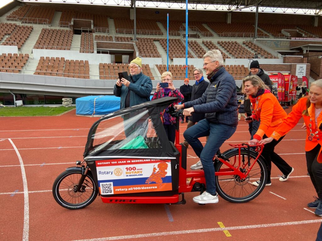 Leeuwarder Rotary’s in actie voor Skjin Wetter