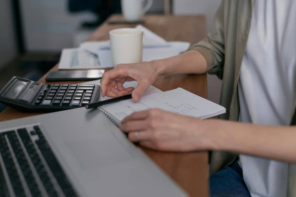 Wat houdt financiering van facturen in?