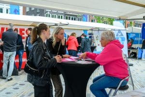 De Banenmarkt is een uniek openlucht-evenement waar meer dan 60 werkgevers aanwezig zijn en ruim 25.000 vacatures