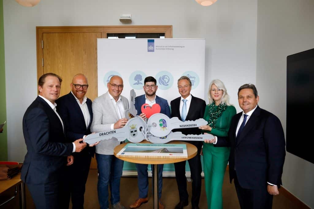 Provincie en Friese gemeenten maken afspraken met minister over economische ontwikkeling en woningbouw