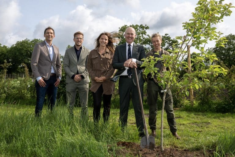 Miljoen gezonde maaltijden: Commissaris van de Koning bezoekt Stichting Sociaal en Vitaal