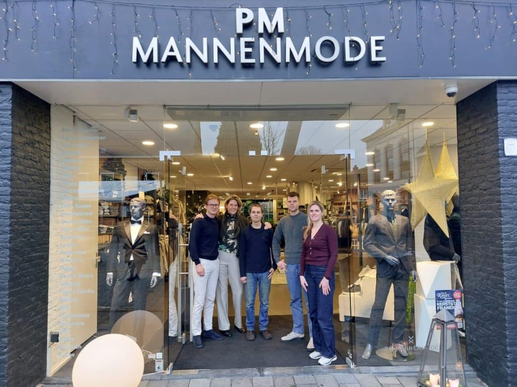 iemand aannemen met een afstand tot de arbeidsmarkt