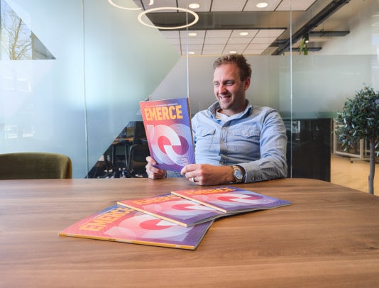 Heerenveens online marketingbureau Travyk van Iwan Post stijgt in Emerce 100